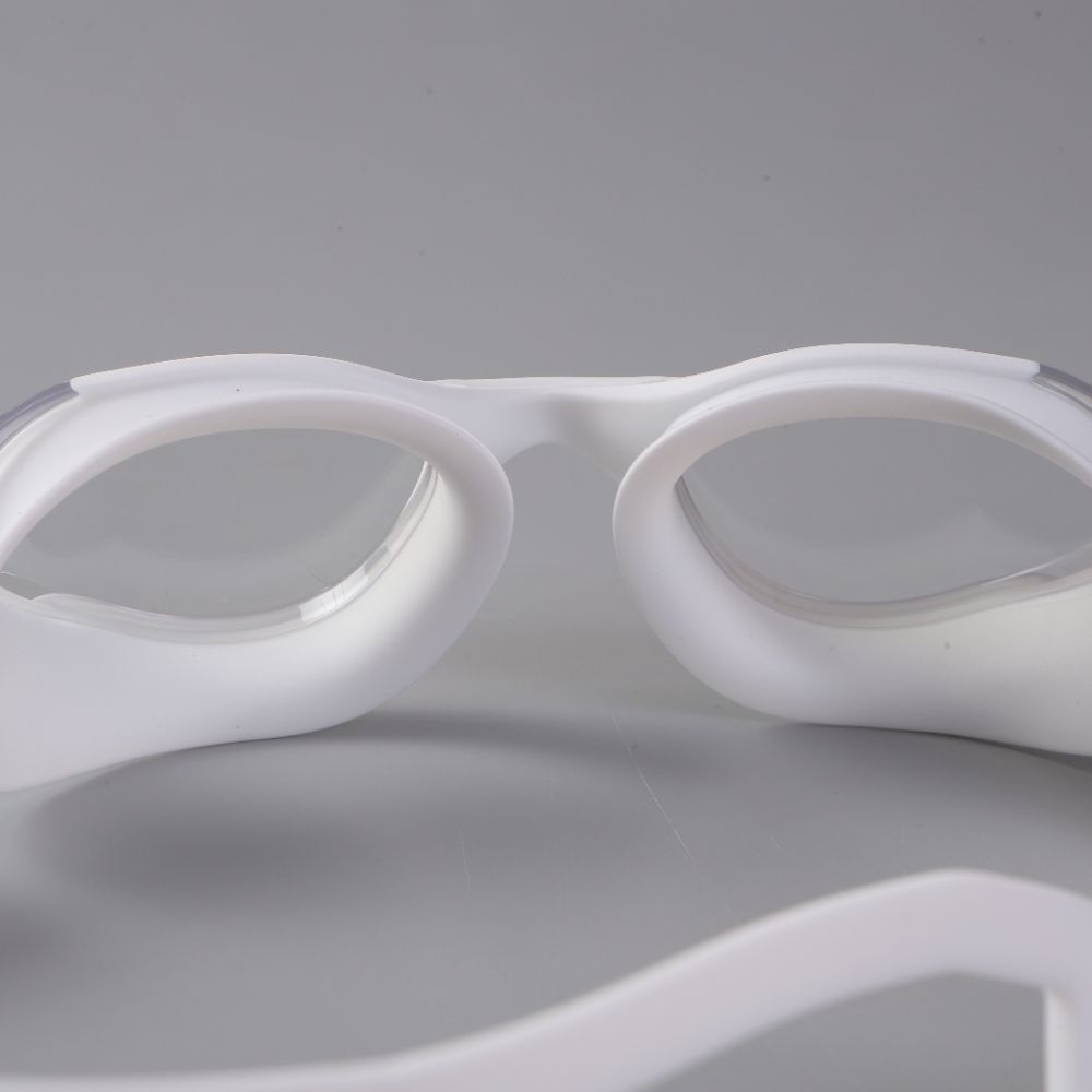 Adult Swimming Goggles with Plastic Case