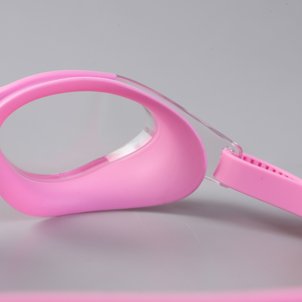 Adult Swimming Goggles with Plastic Case