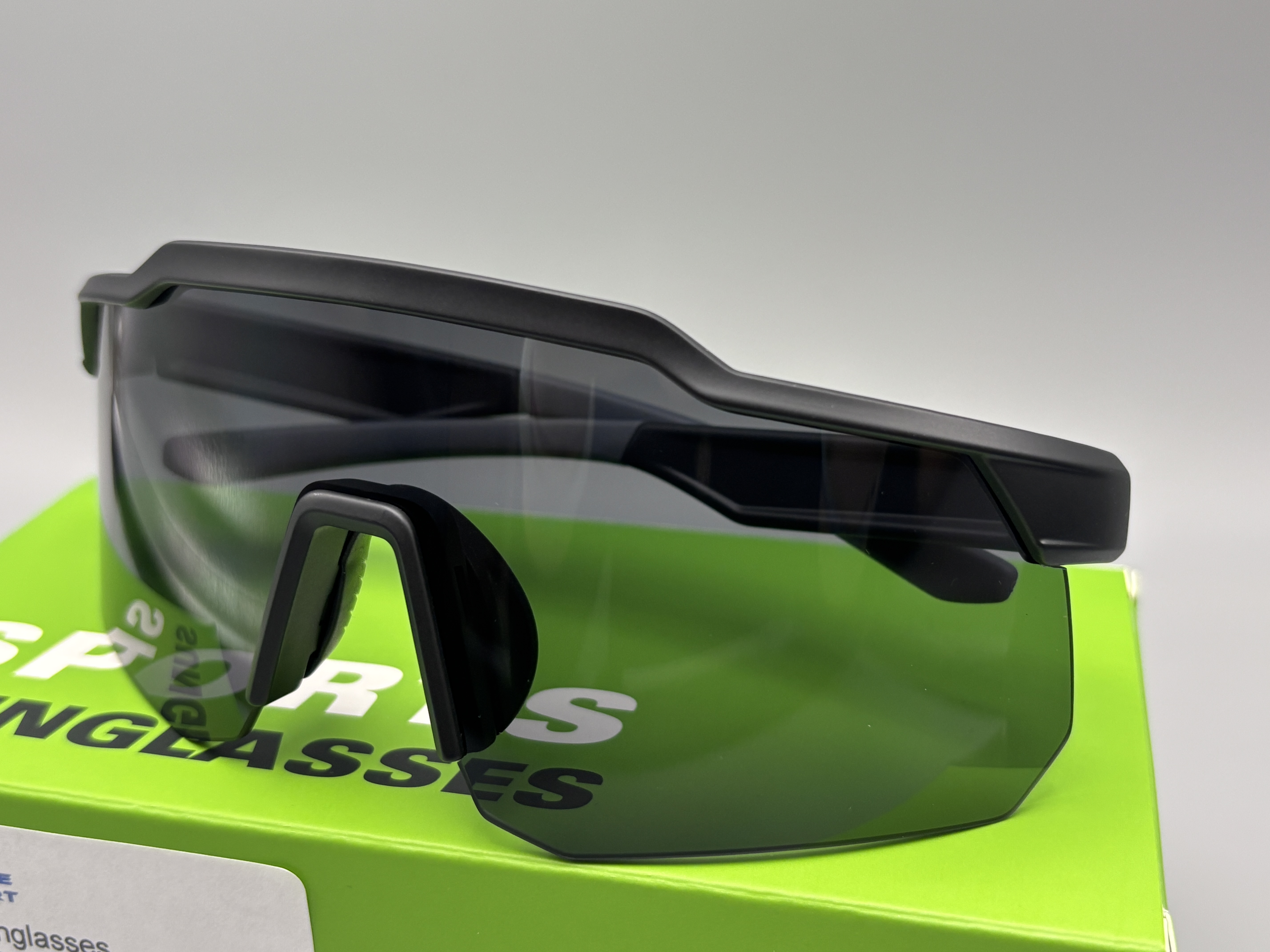 Outdoor Windproof Sports Sunglasses